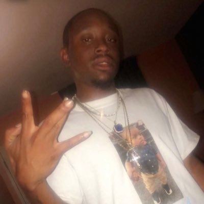 Spaz Loc the name FarWestSide8TrayGangstaCrip. 29yrs young smart funny loyal real nigga follow me I follow bacc Snapchat:Owetgc187 #ColtsNation