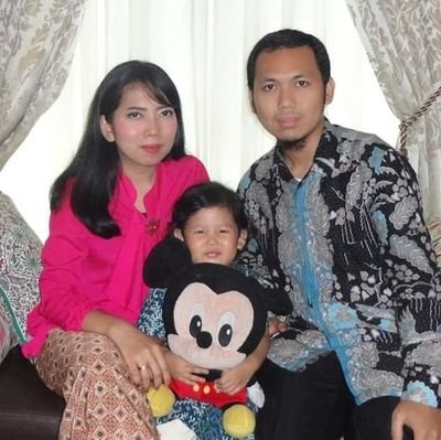 gista_shabrina's profile picture. 