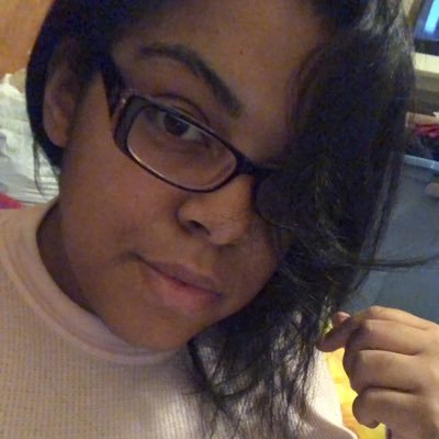 ShyyBoogieBabie's profile picture. Life is what you make it, so make it what you love. 😉