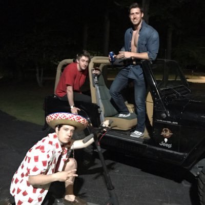 CodyTrace's profile picture. Bringing that roc to a city near you ⚪️