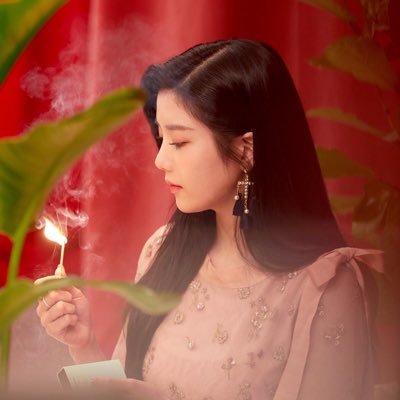 00line WIZ *ONE🌹IZONE * 권은비 ♡ 김채원 ……フォロバ100%🙋♀️同ペン他ペン🙆♀️………………SEVENTEEN垢→@Dia_shuamin17………………EVERGLOW垢→@sihyun_rabbit44