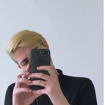 sydmorin's profile picture. check out my teets omg i meant tweets