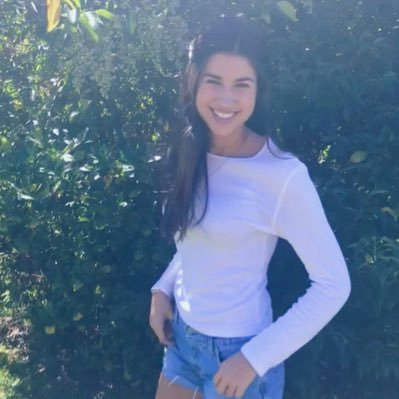 Katelynw_18's profile picture. my best friend thinks I’m funny