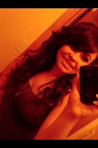 VickyVicBaby's profile picture. 