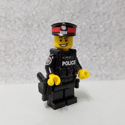 Toronto Police -Traffic Services-West @trafficservices ^jk Non-Emerg 416-808-2222/Emergency call 911 Acct. is not monitored 24/7