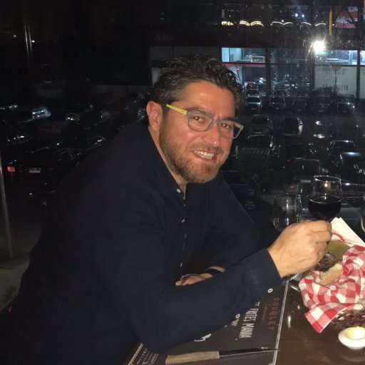 AzarGazarlb's profile picture. 