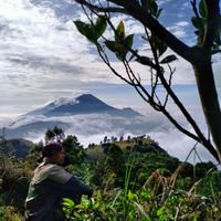 wisanggeni0602's profile picture. biarkan waktu yang menjawab