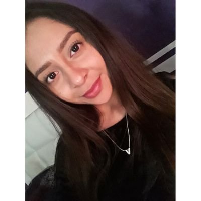 A_Valeria_C's profile picture. 