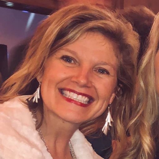 #SocialMedia & #Marketing
Speaker ★ #MarketingAffiliate ★ #BrandAmbassador #Promoter of #Positivity
★ #1MC Organizer ★ NEW #EmptyNester ★ #Wanderlust Fever ★