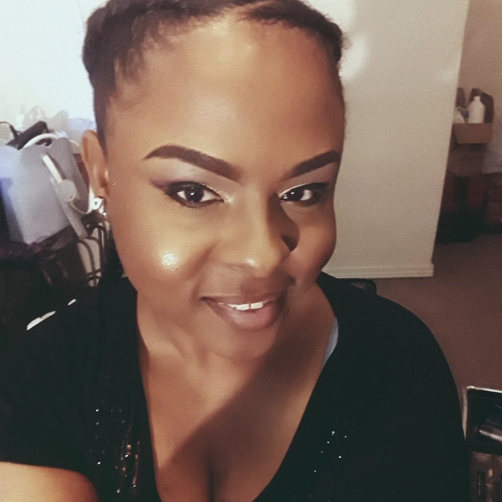 ChrissyCurls_'s profile picture. BOSS $ QUEEN 👑
ENTREPRENEUR. 
#UnmuteRkelly