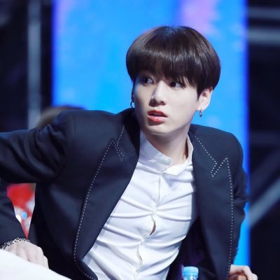hi this is a free follow, follow @astral__bts š» have a good day!!!