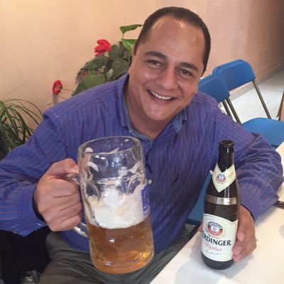 Un ciudadano nada mas. La vida es simple no hay que complicarla.