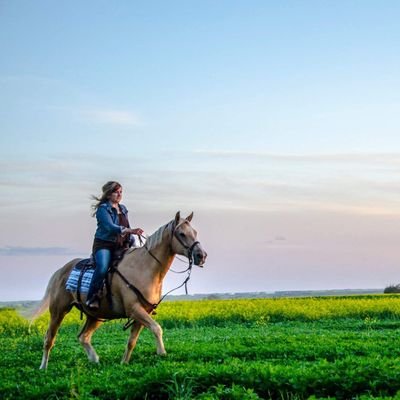 social media management. telespecialist for #agcall Petting Zoo owner. Outdoor Enthusiast & Small town girl