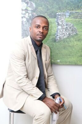 st_louinel's profile picture. 