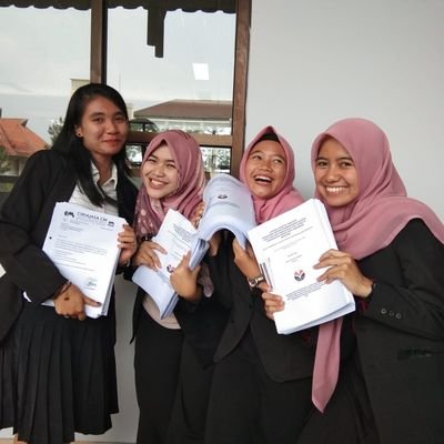 RSusansafitri's profile picture. 11 februari 1997. Kualitas bukanlah dari tindakan tetapi dari kebiasa'an kita sehari hari.2B9BC21E.path Riska susan. SMK PU NEGRI BDG PROV JABAR