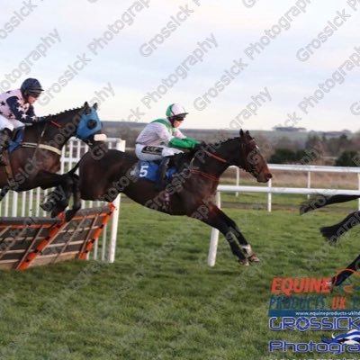Cat B amateur jockey working for (@lucindavrussell) gratefully sponsored by (LIP Construction ltd). agent (richard hale)