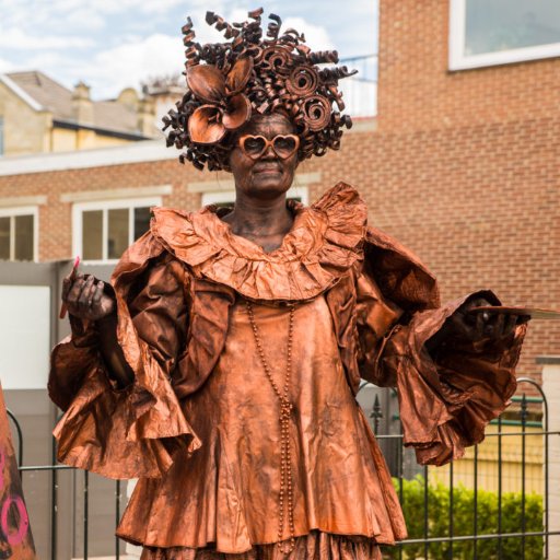 Eigenaar Beeldenkabinet, artiestenbureau voor living statues en typetjes