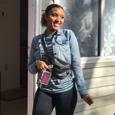 Royalte Luv👸🏽 | Grinding,Glowing,& Living Life💯❤️ | Class of ‘17💪🏽✨ | 👻@Royalte_luv Insta @Royalte.15 | ♓️