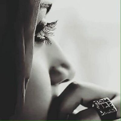 8oswpNPJBhYBGha's profile picture. 