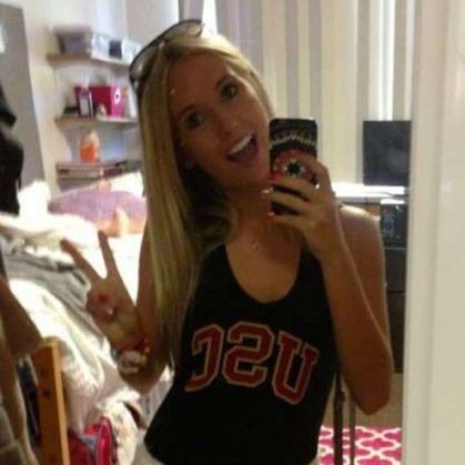 Bubbly blonde looking to bring joy to others