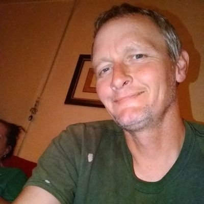 AllSeei46064262's profile picture. I am Garabos best friend. fact. 
let's talk about it.