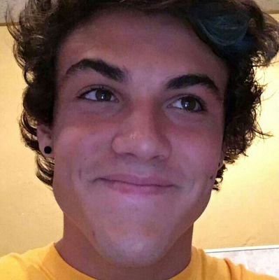 follow @LIVELYETH and @HYSTERICRYAN to keep this follow; u don't need to follow this account tho!