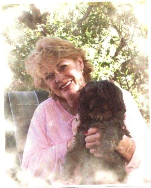 mae_wester's profile picture. Love my friends and family......love all animals