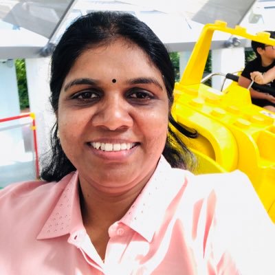 Architect, Passionate Developer, Mom of a lovely girl. Views are my own.