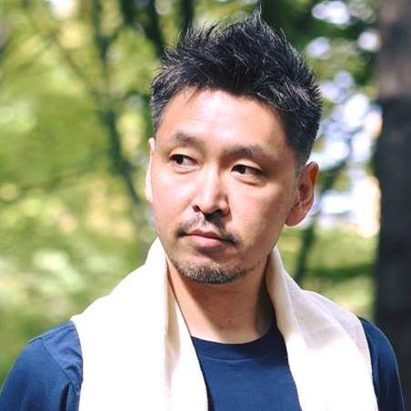 「自ら考え抜き、自ら行動する人」に育まれる「土壌づくり」のワークショップを運営する躍心JAPAN団長。ミニバスケに励む子供達の心の育みと、心豊かな経済循環性には大きな相関性があるという独自論を中心につぶやいています。『子供達の意識を変えたければ我々大人から!』…実はバスケは素人♪