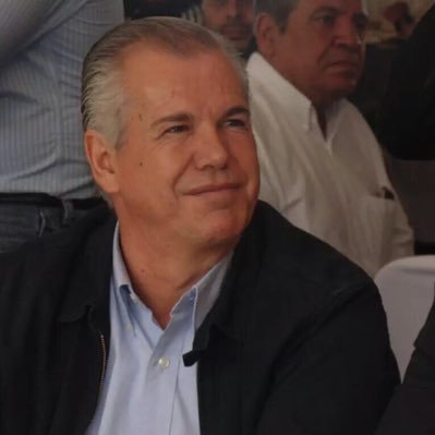 (P.Oficial) PAN desde 1988. Lic en Der, Srio Ayunt, Qro, Qro. 2006-2012. Dip Loc QRO Dip Fed,Srio Gral de Gob Mpal,Qro,Qro 2018/2020, Hoy Dir Reg CivIl Edo Qro