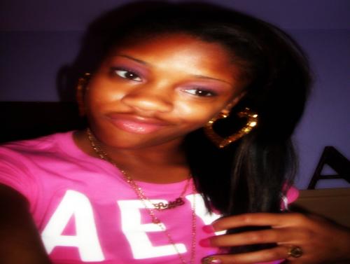 xoxoxoxnicole's profile picture. Bio my Ass!