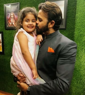 SreefamShruti's profile picture. Biggest Cricket Lover ... My forever love #Virat & #Sree
• My previous account @Shruti05601265 is locked