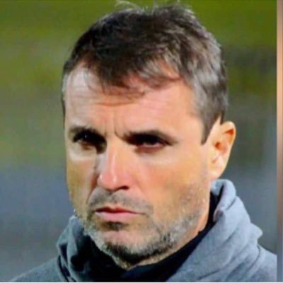 UEFA Pro Licenced Head Coach/Ex-RCDE (Acd),Málaga CF (2aA),RSCdad (1aD),KSPW & KKS Lech Poznan (Ekst.),DLG (Vnz),Paradou AC & CABBA(Ligue-1),FCSTB,CFM,UET y FCV