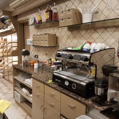 FXenet's profile picture. Som un establiment de degustació amb 71 anys d' història a #Sabadell. Bons preus i bona qualitat. #MestresEnElaborar 
Bonavista, 94  08202 
93 726 09 67