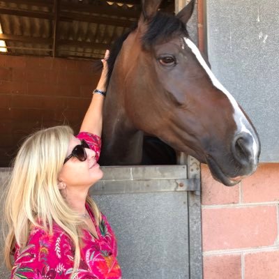 Safgirl2's profile picture. Love the game of racing in SA and abroad.