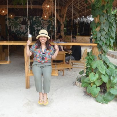 aimwee's profile picture. 