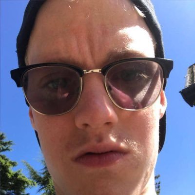 AmyWhiles1's profile picture. 20 something year old man