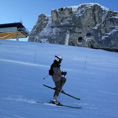 «Laisse tes rêves changer ta réalité. Ne laisse pas ta réalité changer tes rêves»