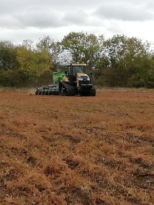 Together with my family we run a mixed farm in rural Buckinghamshire practicing no-till, conservation agriculture and we are also limousin breeders.