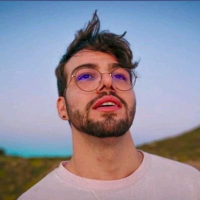 Foto de perfil do t3ddy (do vídeo do TikTok @darinqdukin)