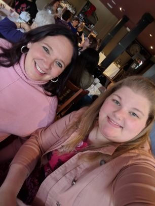 DanielleLaferr2's profile picture. mom, friend, sister, teacher, farm girl ... love my life and those in it! ❤️❤️❤️