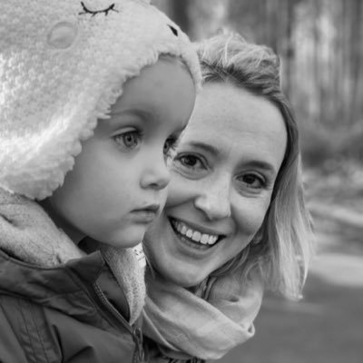 julia_salisbury's profile picture. 