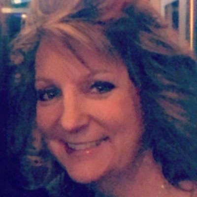 SuziAverill's profile picture. 