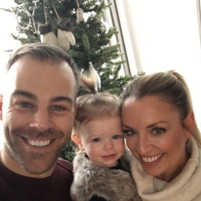 jmhenry_'s profile picture. 