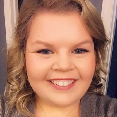chelsalizabeth's profile picture. Lover of country music, coffee, fashion, Michael Kors, and all things Duluth #MinnesotaGirl