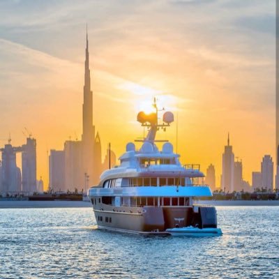 يخوت للإيجار في دبي - رحلة بحرية في دبي - رحلات