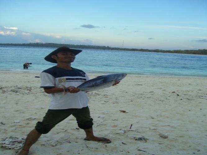 Kevin_jones06's profile picture. berikan yang terbaik kepada semua orang dan kelak nanti mereka akan merindukanmu.. :D