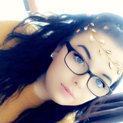 rhilouise_xo's profile picture. 