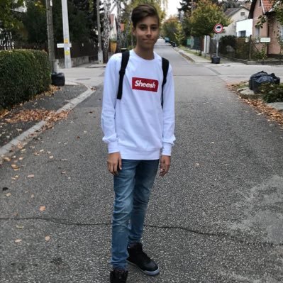 davidtdg8's profile picture. 