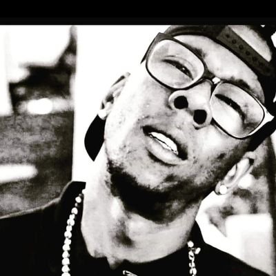 ShoXstar's profile picture. If the world is waiting for me, what am I waiting for? #Arsenal #KroenkeOut #TwitterSpace